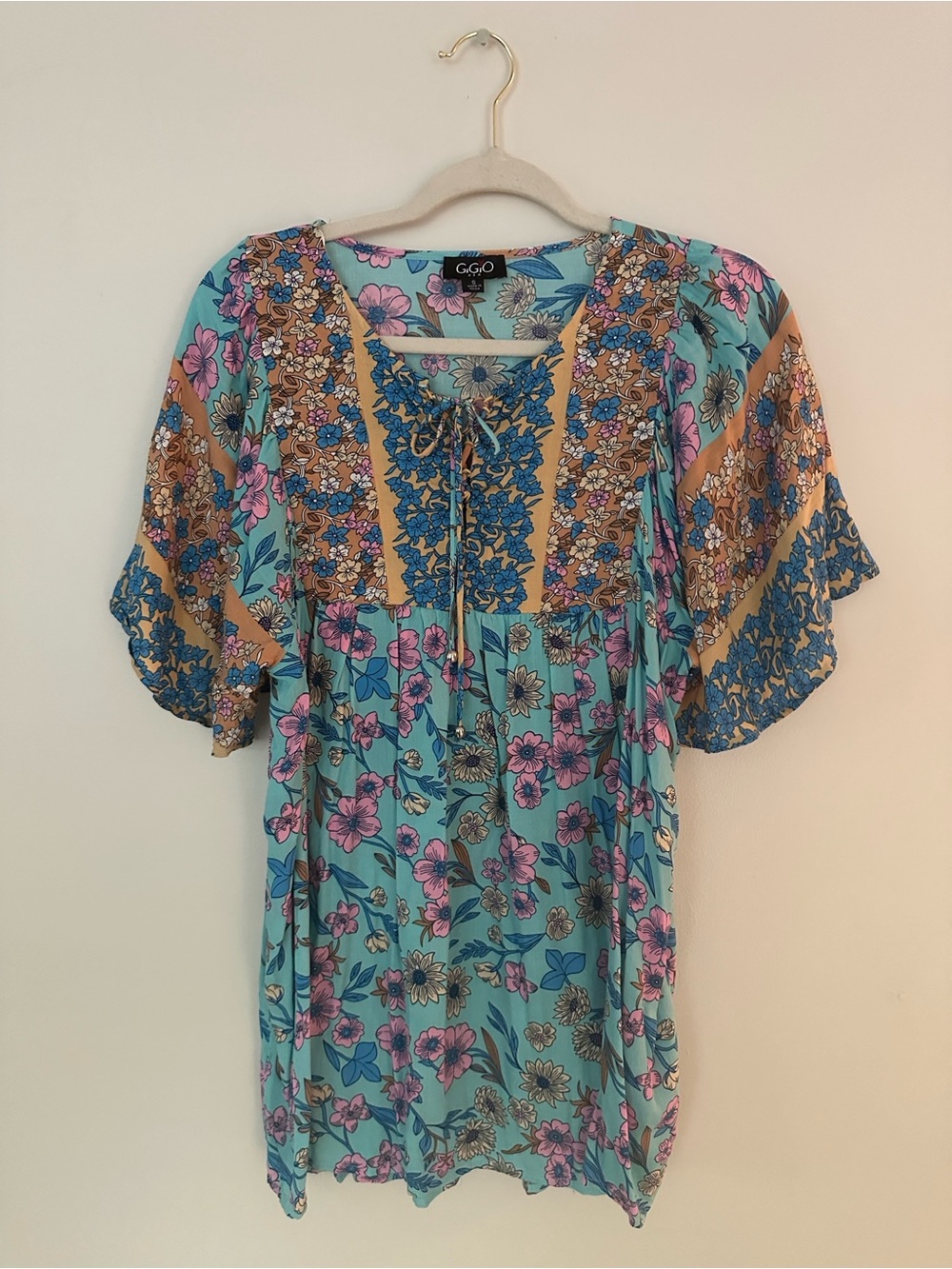 Gigio lace-up Floral Boho Tunic with Pink and Blue Blossoms